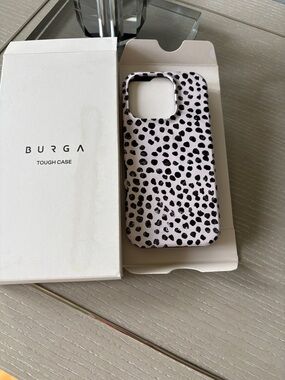 Burga black/white Leopard Print Tough Phone Case iPhone 16 Pro. ordered wrong SZ